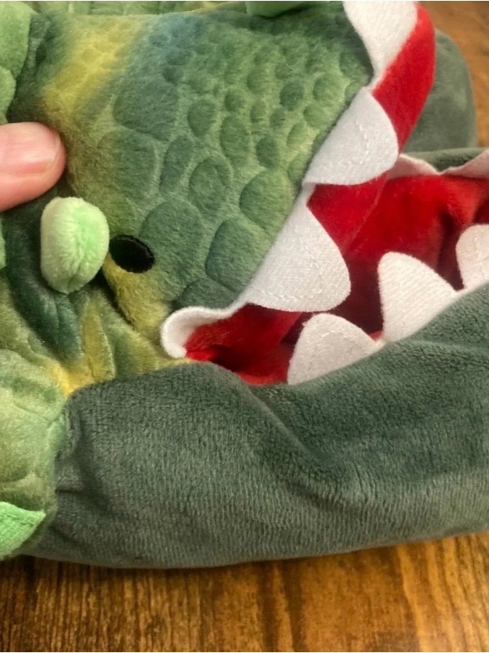Kids' Dino Character Slippers - Cat & Jack™ Green Slip-on Size Large (4/5) new